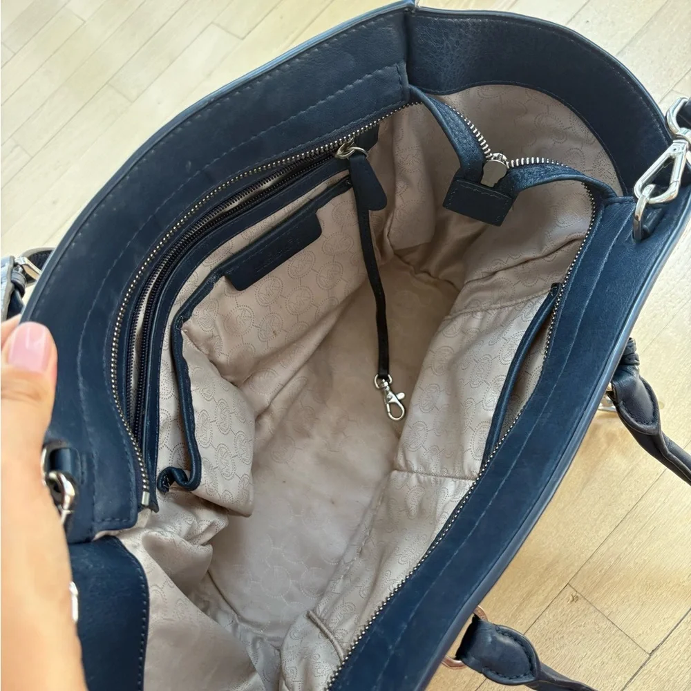 Michael Kors Black Leather Shoulder Bag - Picture 6 of 6